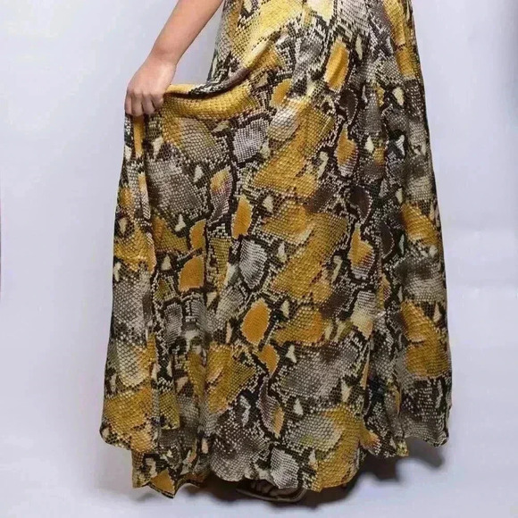 It’s a Jungle Out There Open Back Satin Maxi Dress - Picture 2 of 4